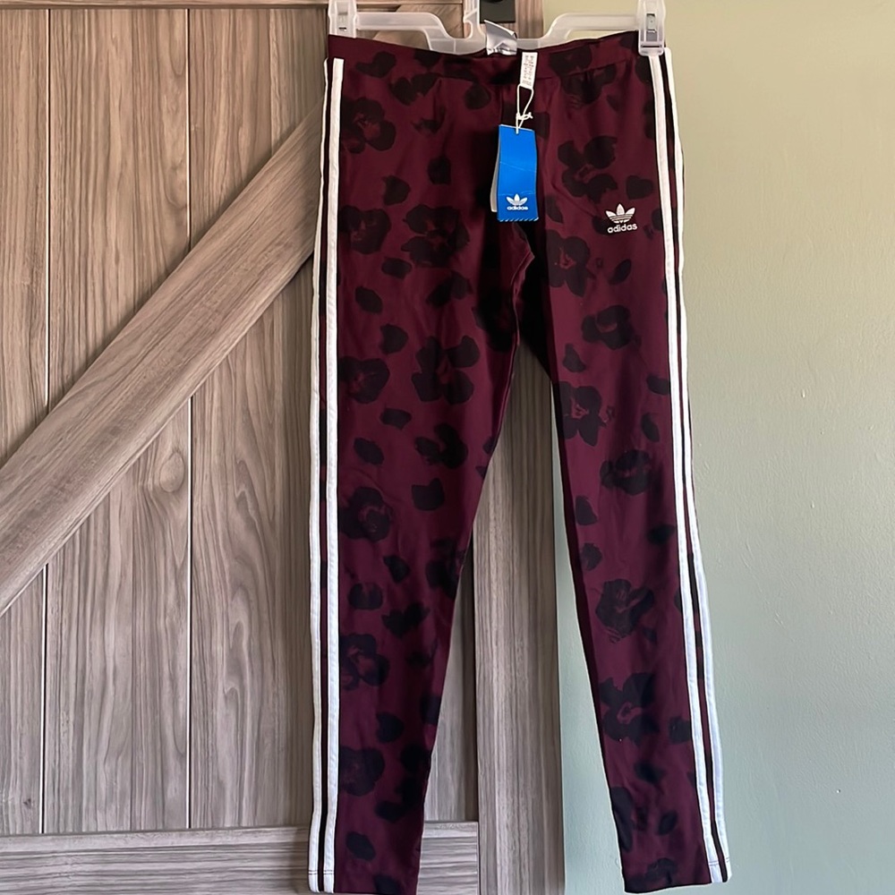 Women’s adidas leggings (NEW!)